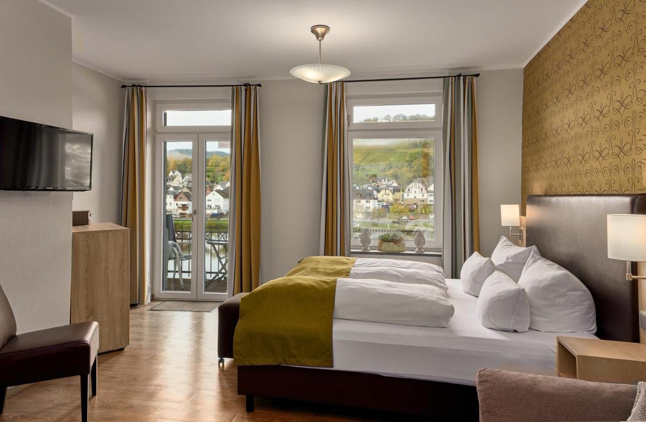 Mayer'S Weinhotel Zell an der Mosel Eksteriør bilde
